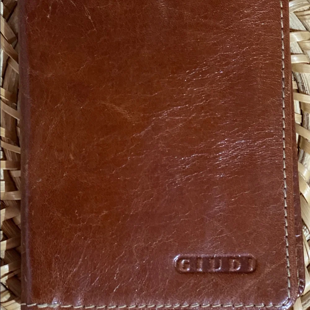 SOLD❣️GIUDI ITALY LEATHER WALLET BI-FOLD - Picture 5 of 5